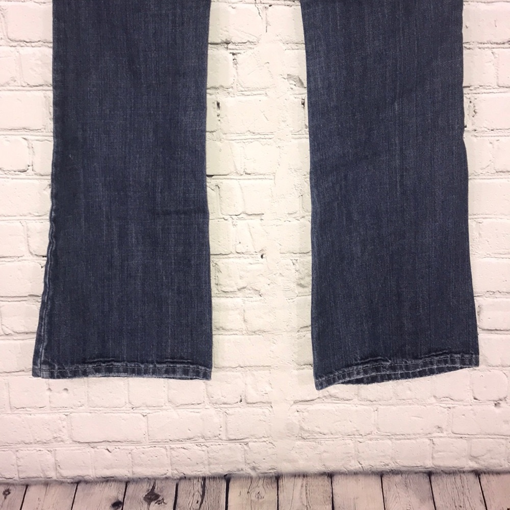 Gently used Hollister distressed jeans - Picture 8 of 8